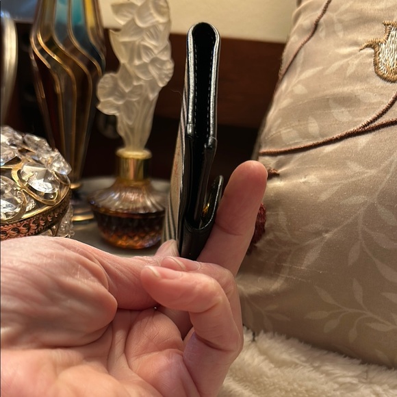 Burberrys Tan/ Black Key Holder - Picture 9 of 13